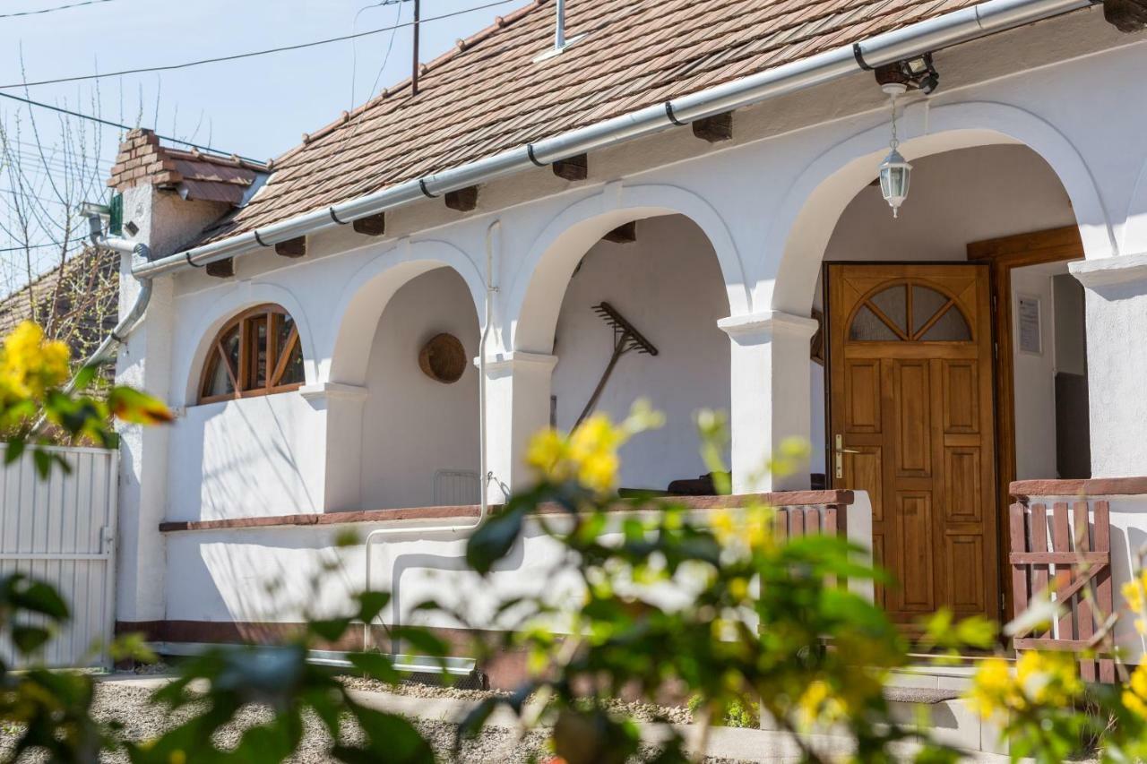 Gadoros Vendeghaz Hotell Egerszalók Eksteriør bilde